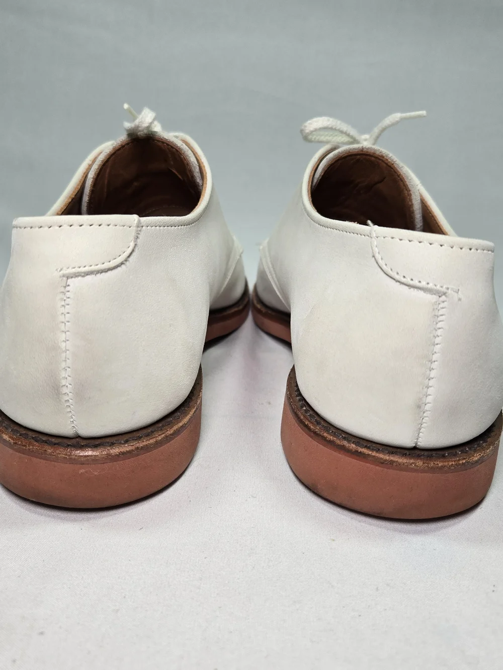 Vintage COLE HAAN White Bucks Nubuck Leather Derby Oxfords Preppy Summer Men 6.5